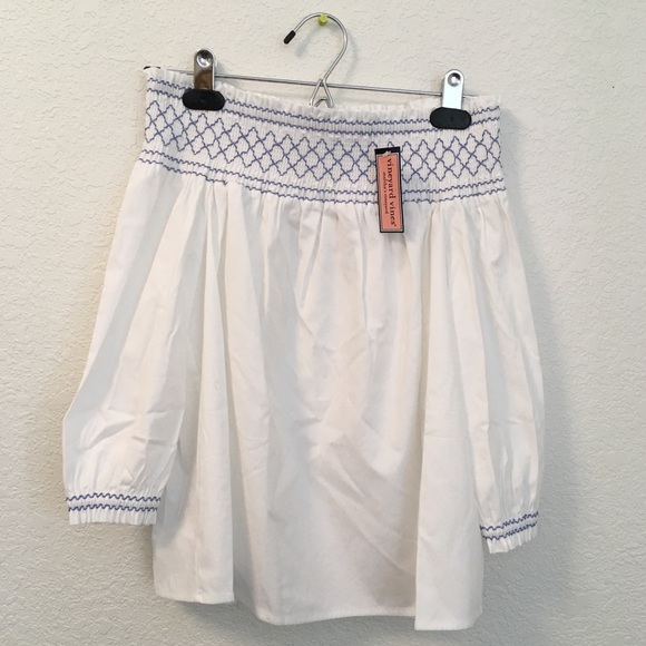 Vineyard Vines Tops - Vineyard Vines off the shoulder top
